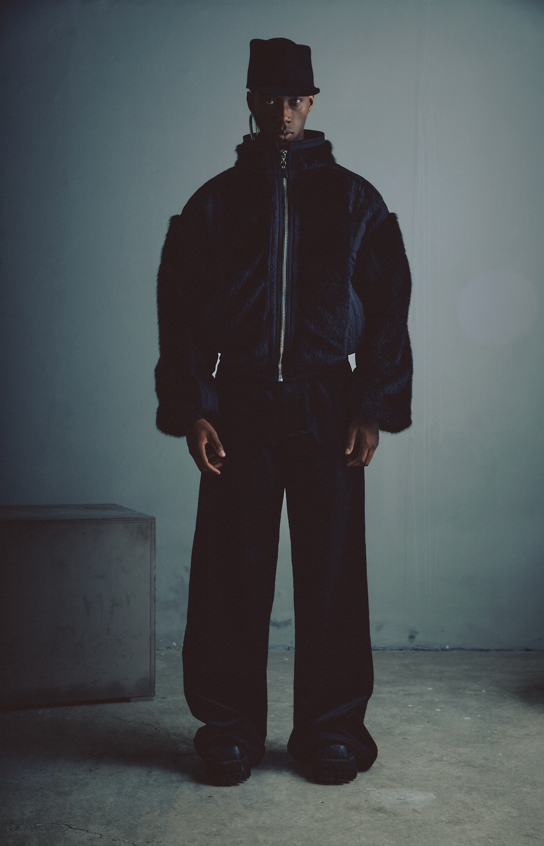 CORDUROY BLACK PANT