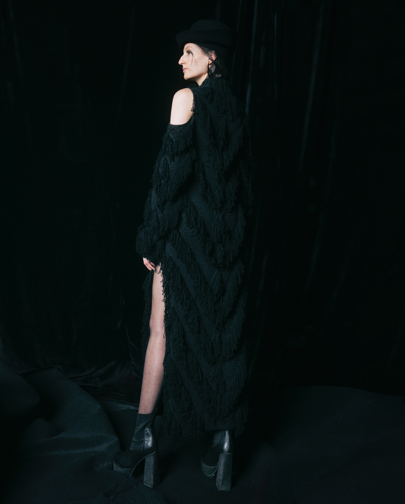 SWEATER CUTOUT DRESS