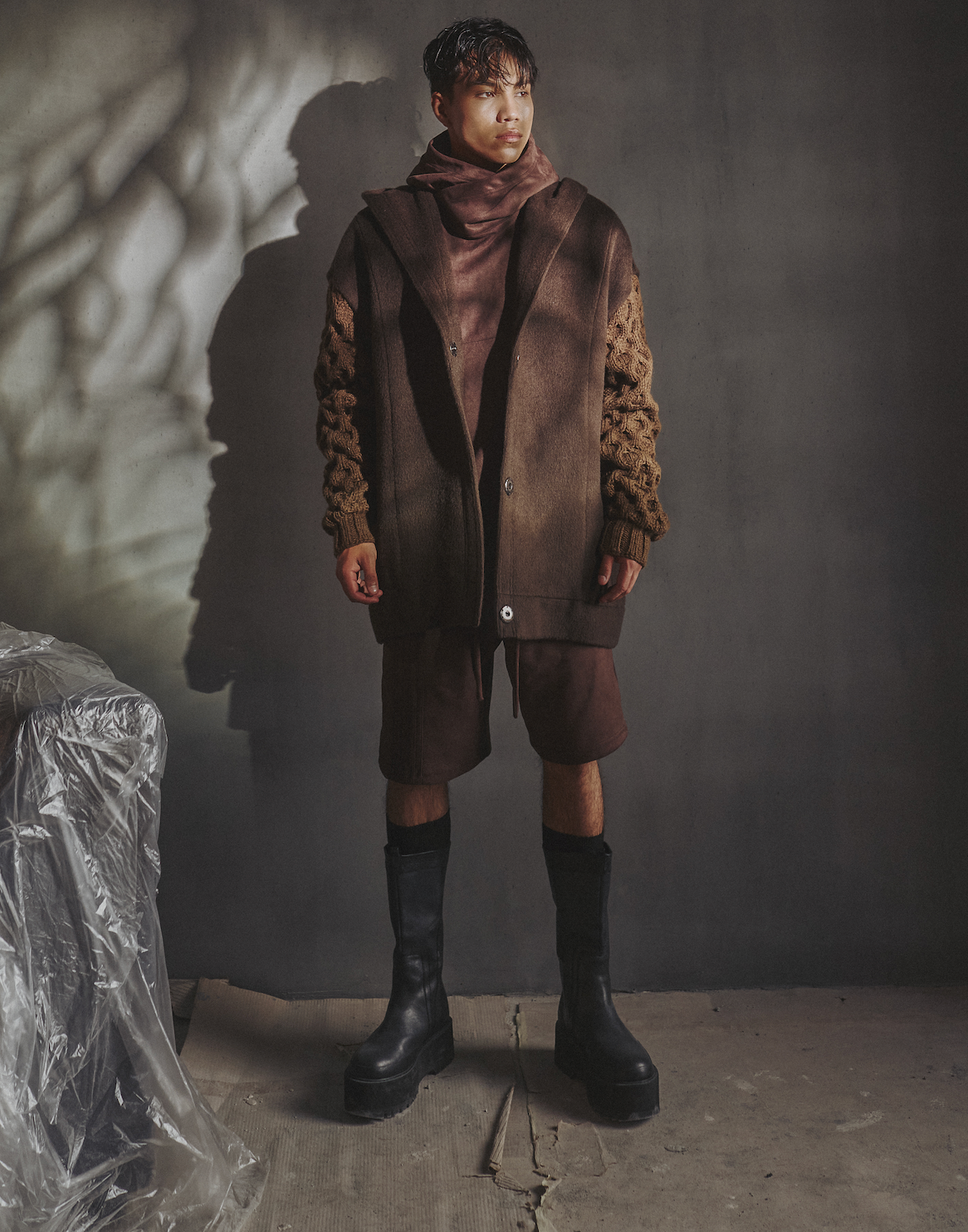 SWEATER WOOL HOOD (BROCHES)